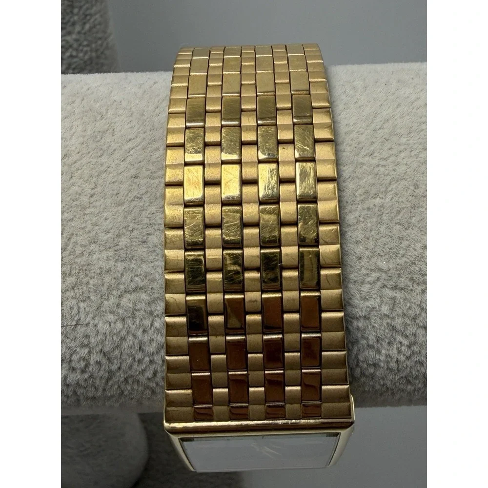 Pulsar V321-5210 New Battery Vintage Mens Tank‎ Watch 25MM 7.5